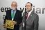 Leonel Rossi Junior, vice-presidente de Relaes Internacionais, e Antonio Azevedo, presidente da ABAV Nacional, com o livro em comemorao aos 60 anos da entidade.